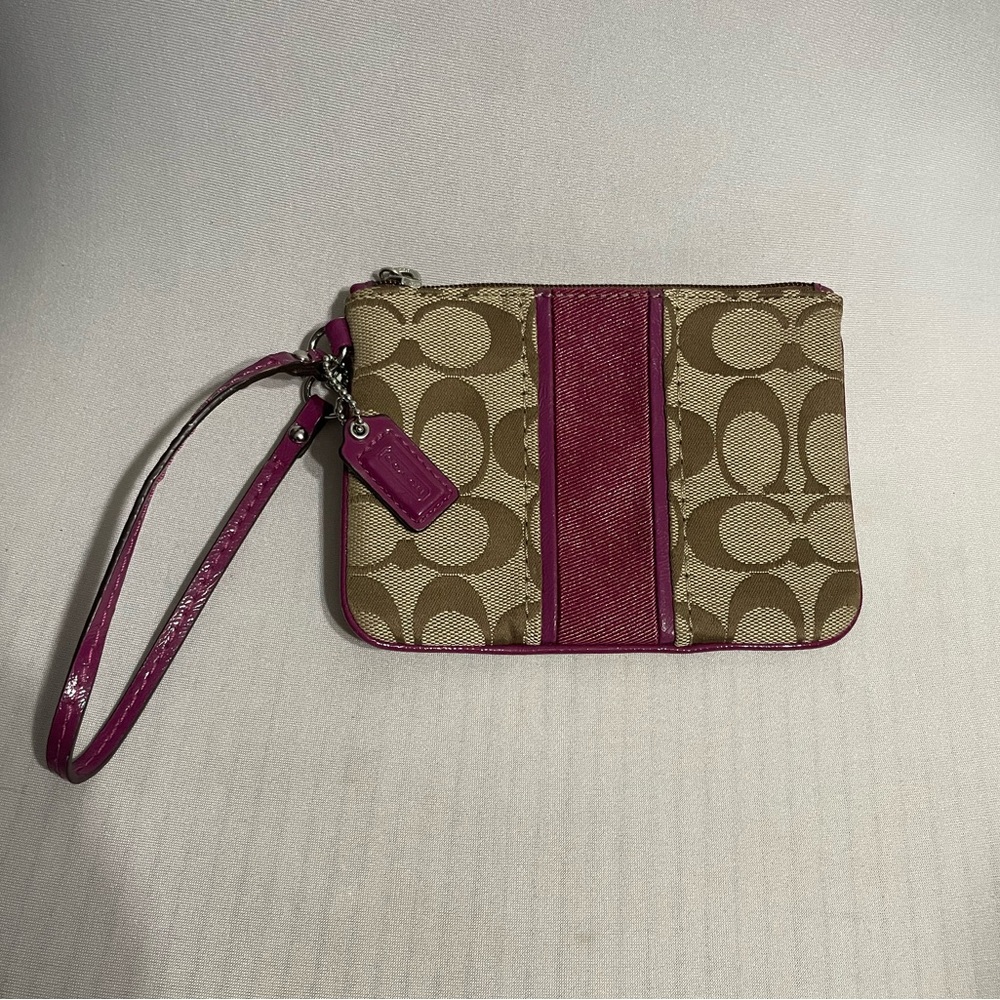 Coach F49174 Signature Small Wristlet khaki signature canvas berry coin purse